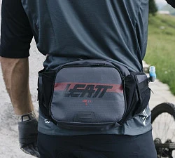 Leatt Hydration Core 1.5 Graphite сумка на пояс-гидропак