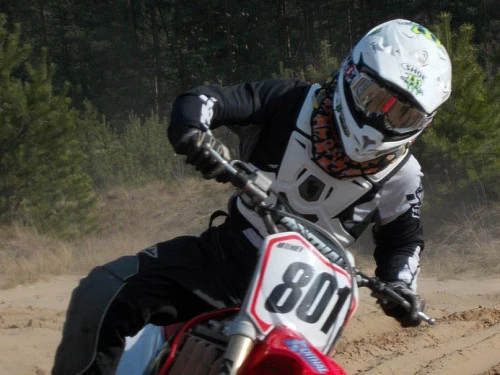 Leatt Moto GPX Club Plus полукарбоновая защита шеи, черно-белый