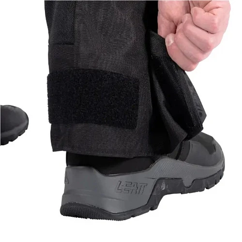 Leatt ADV FlowTour 5.5 Stealth мотоштаны