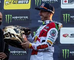 Airoh Aviator 3 TC222 The Legend шлем внедорожный