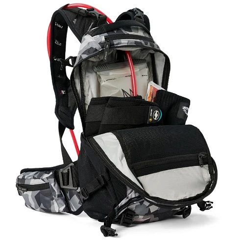 USWE Shred 16L MTB Daypack, Camo/Black рюкзак, серо-черный камуфляж