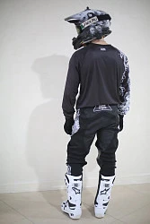 Blind Pigeon Chicano комплект, черно-серый